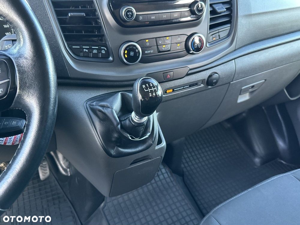 Ford Tourneo Custom 2.0 EcoBlue L2 Trend - 19