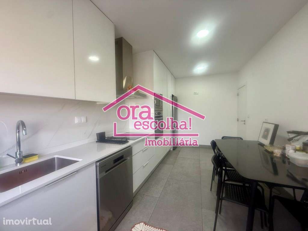 Apartamento T3 totalmente remodelado na Quinta do Batateiro - Cruz ... - Grande imagem: 2/15