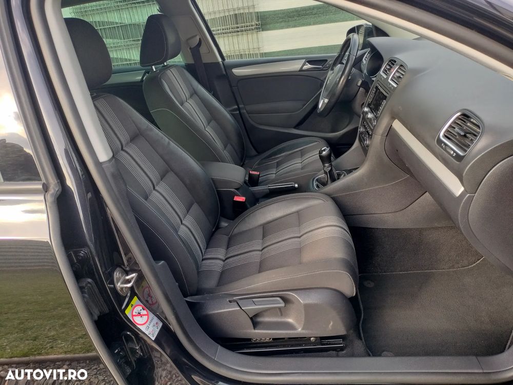 Volkswagen Golf 1.6 TDI DPF Style - 12