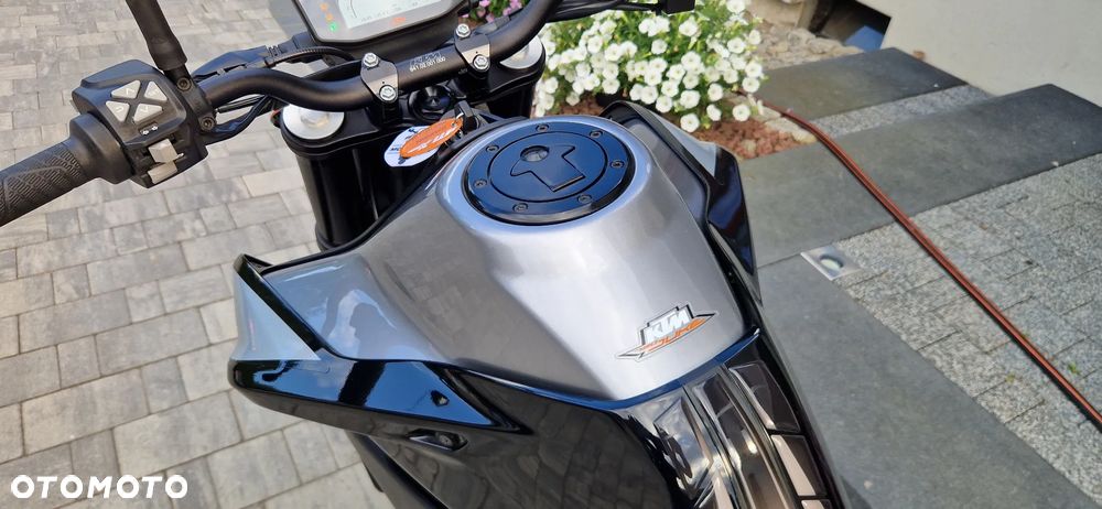 KTM Duke 790 - 22