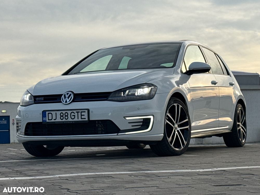 Volkswagen Golf - 13