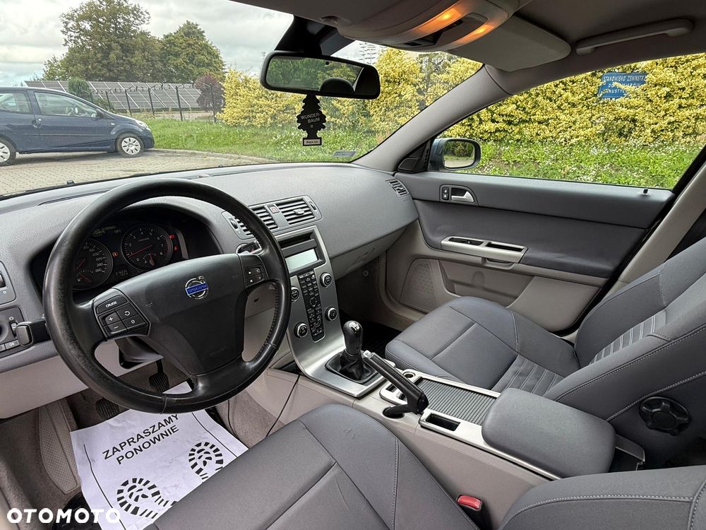 Volvo S40 1.8 Momentum - 8