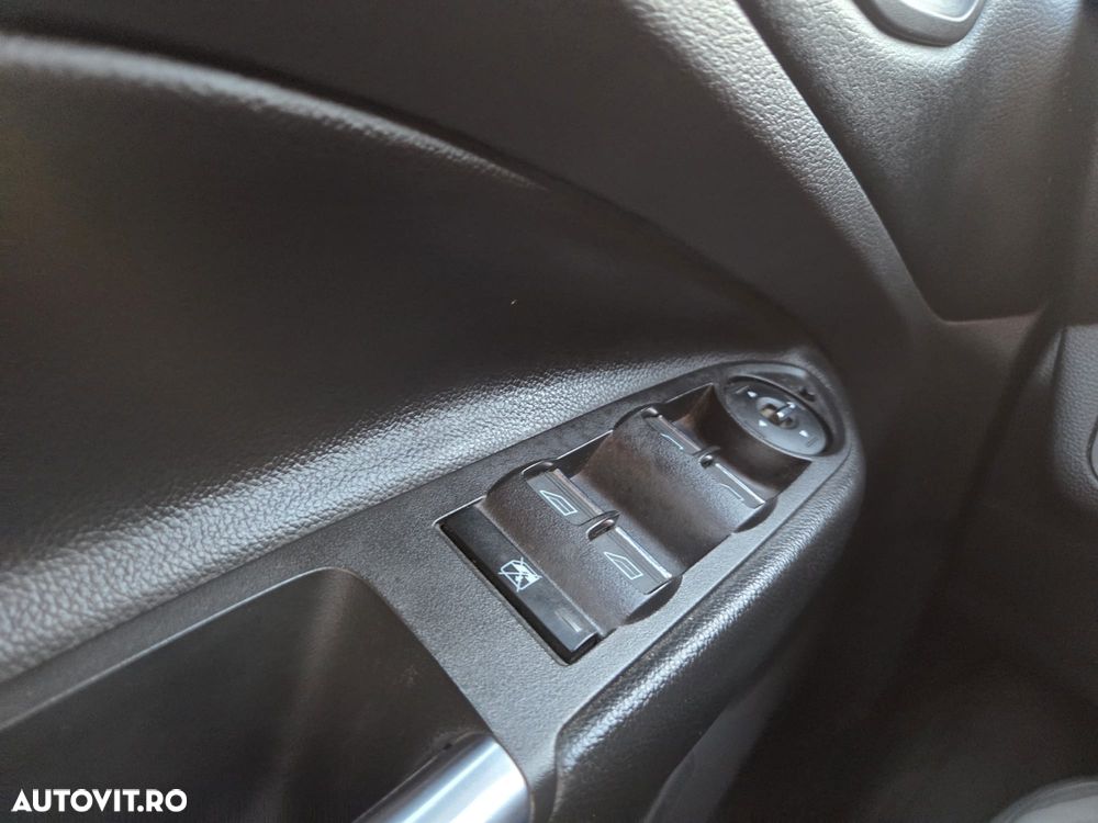 FORD Kuga 2014 — imagine 38