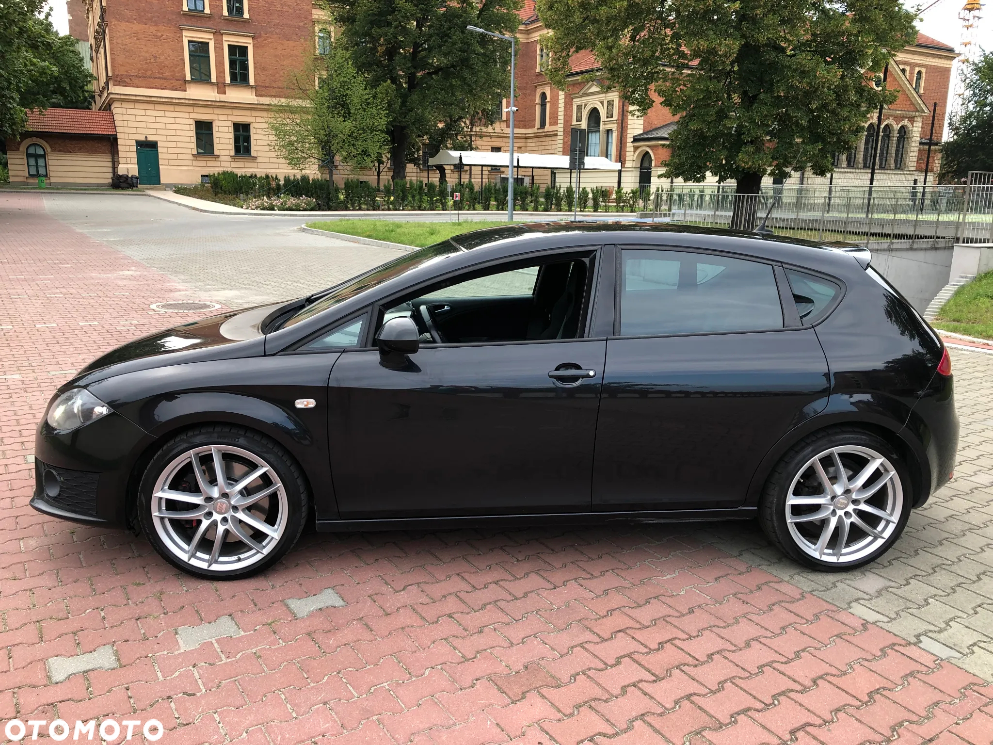 Seat Leon 2.0 T FSI Cupra R - 2