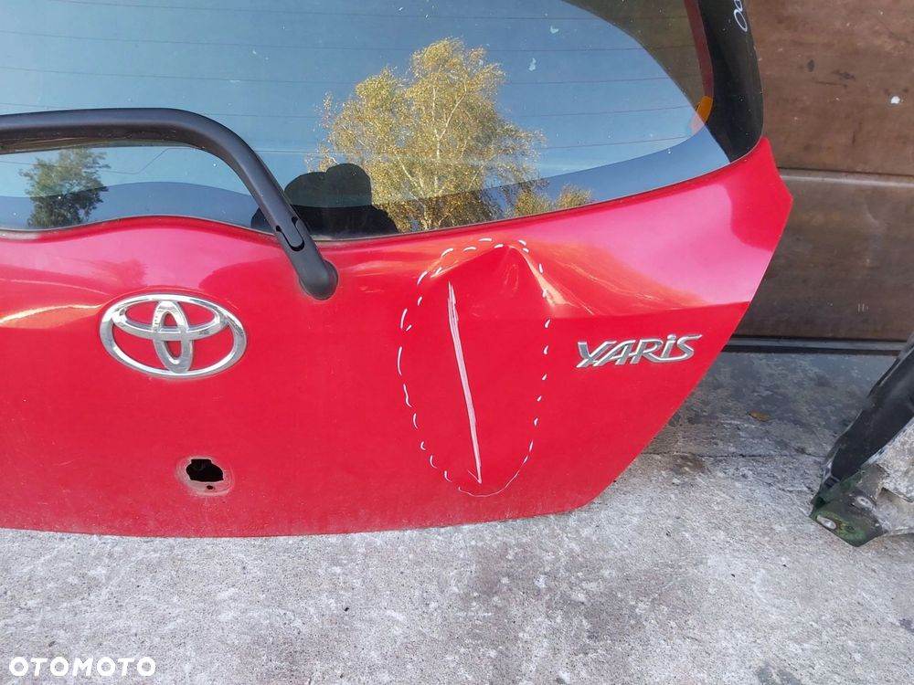 Toyota Yaris II 2006 - 2011 rok Klapa bagażnika tył szyba FRANCUZ - 2