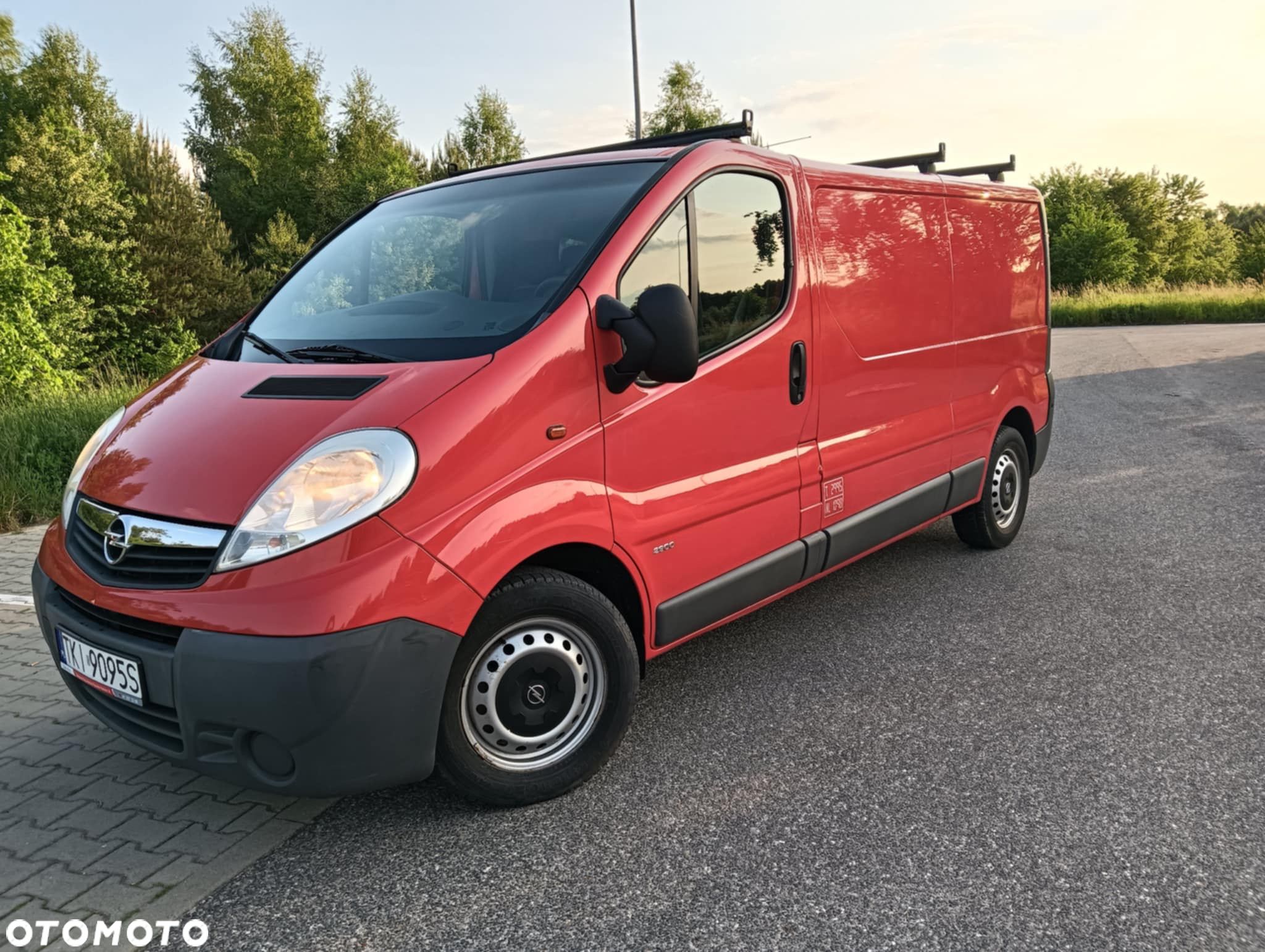 Opel Vivaro - 1