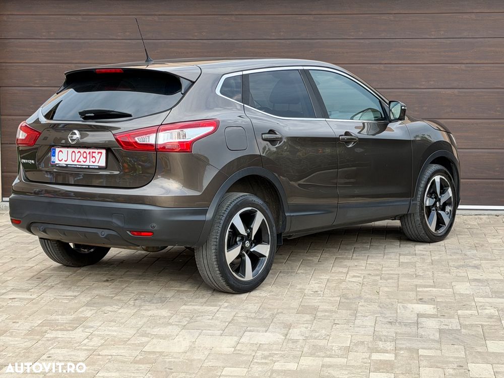 Nissan Qashqai 1.6L dCi Start/Stop 4X4-i N-Connecta - 5
