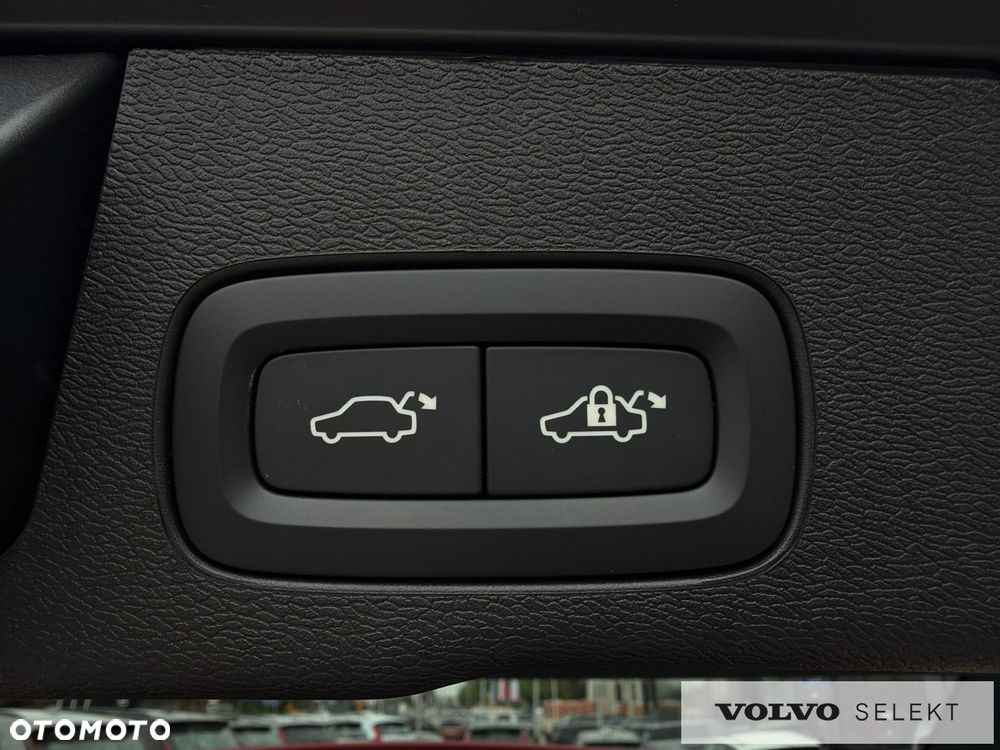 Volvo XC 60 - 32