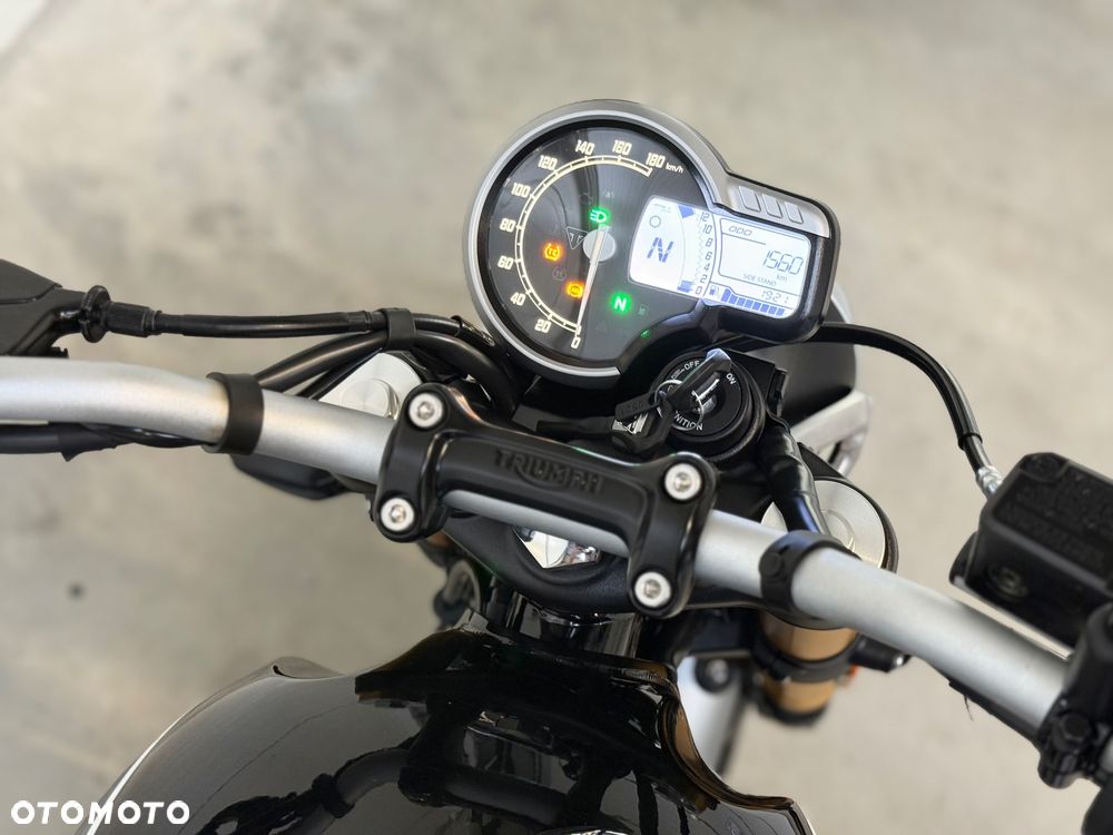 Triumph Inny - 21