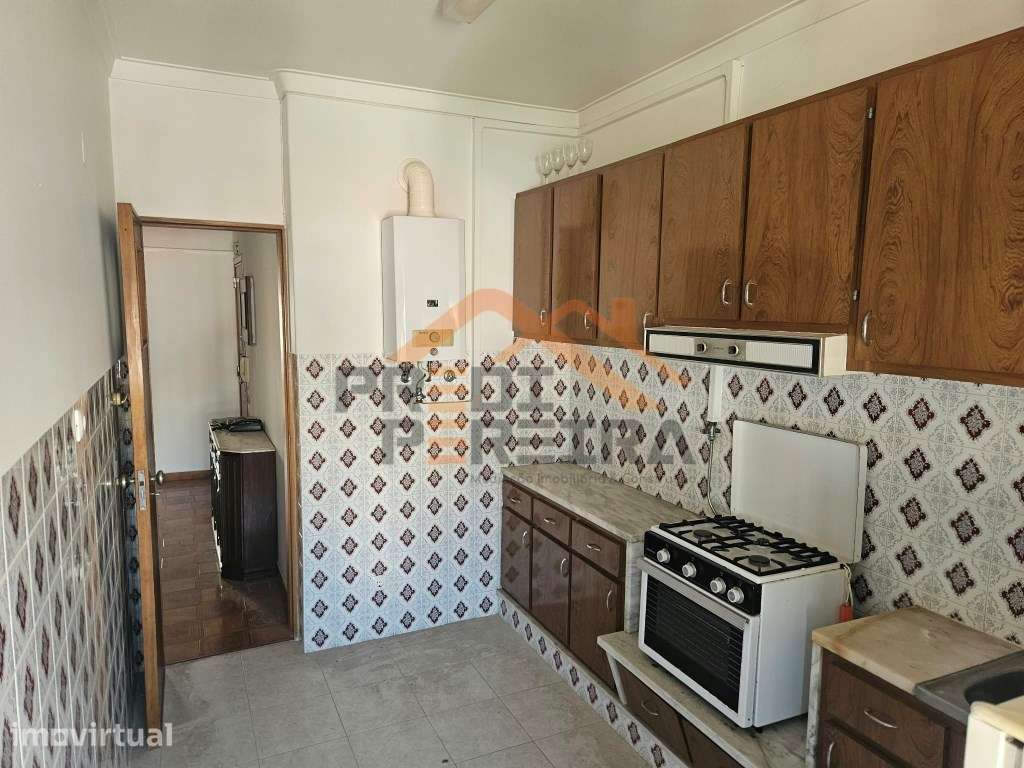 Situado em Almada, apartamento T1, com vista rio. - Grande imagem: 5/30
