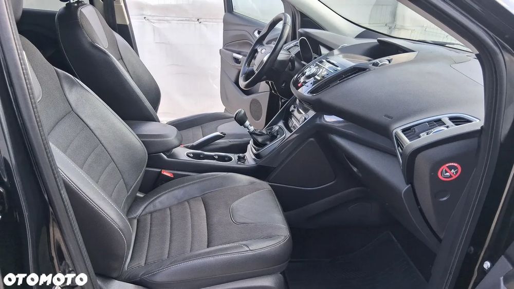 Ford Kuga 2.0 TDCi 4WD Titanium - 16