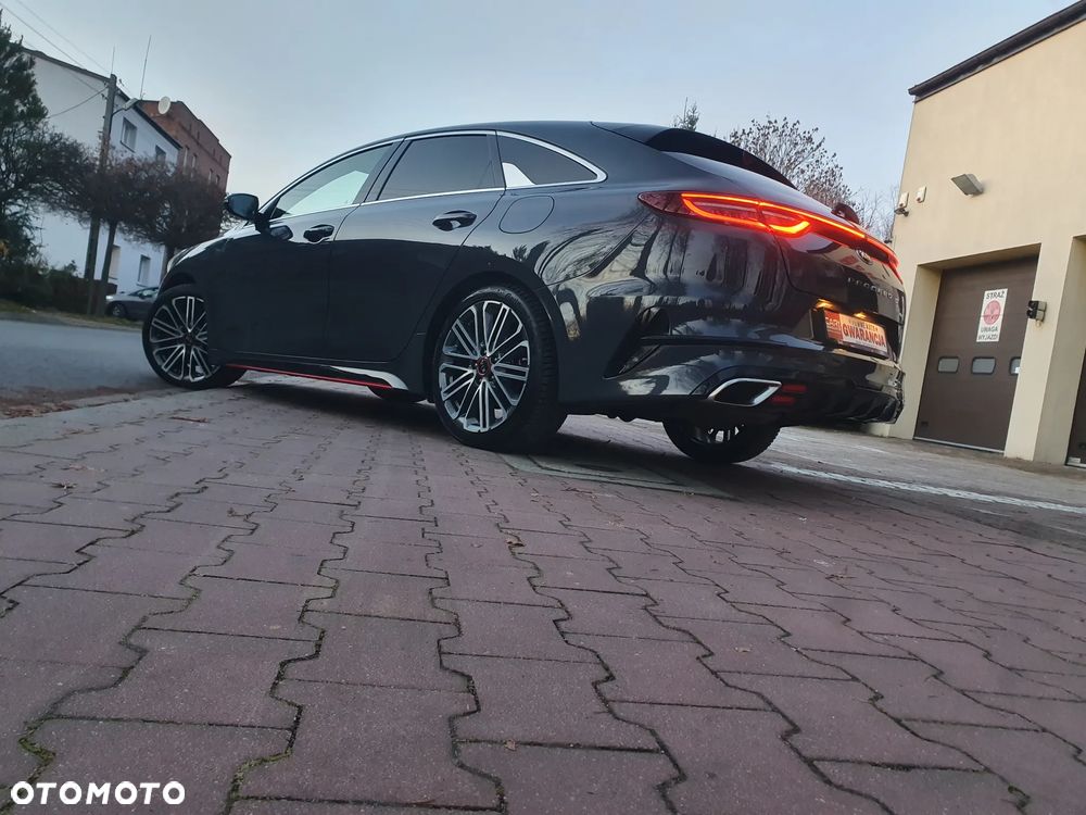 Kia ProCeed 1.6 T-GDI GT DCT - 32