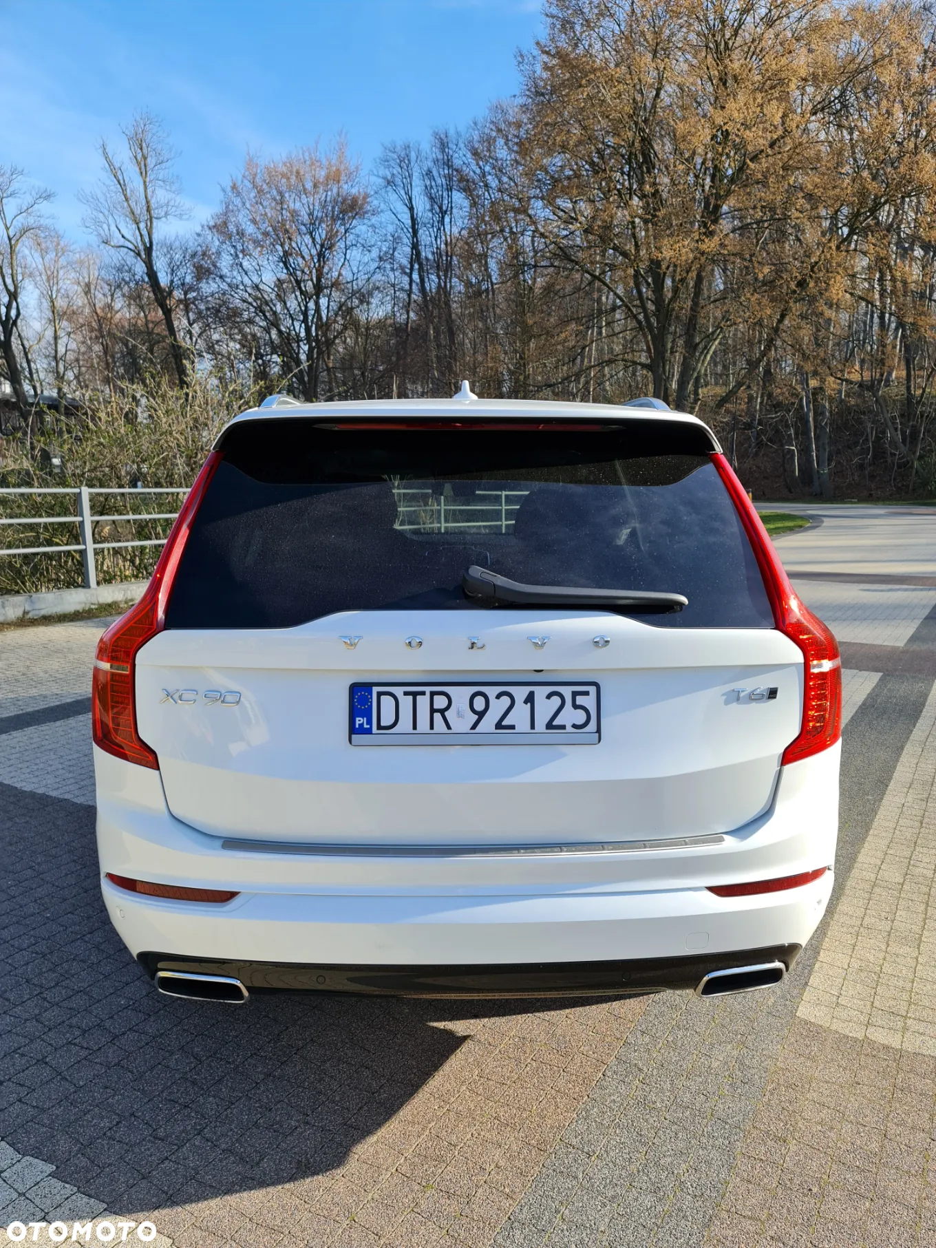 Volvo XC 90 - 8
