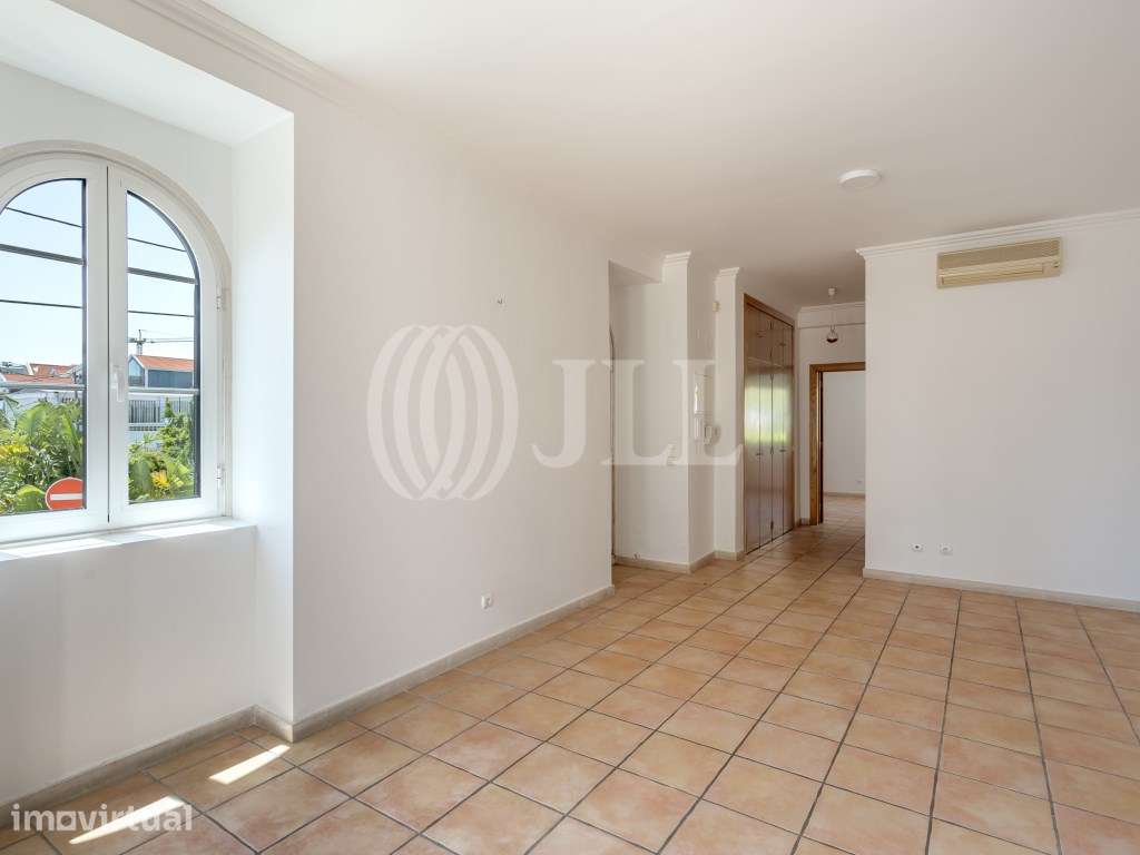 Apartamento T1 com terraço no Monte do Estoril - Grande imagem: 2/28