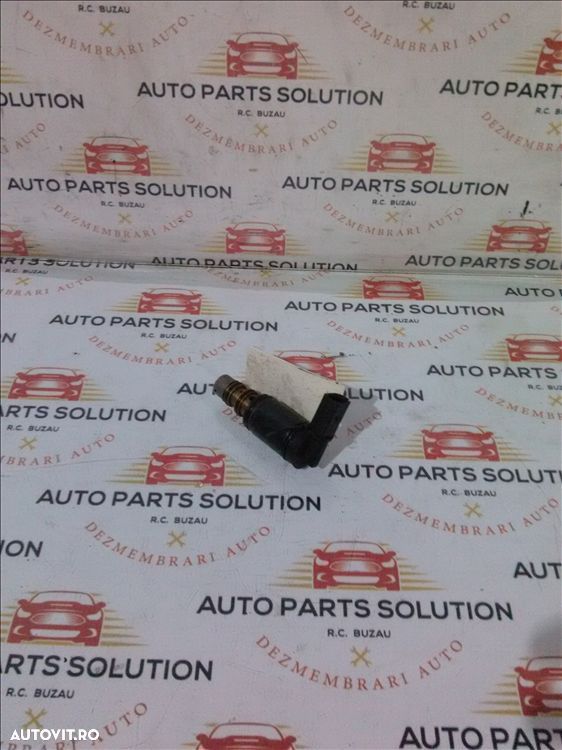 senzor compresor ac vw golf 5 - 1