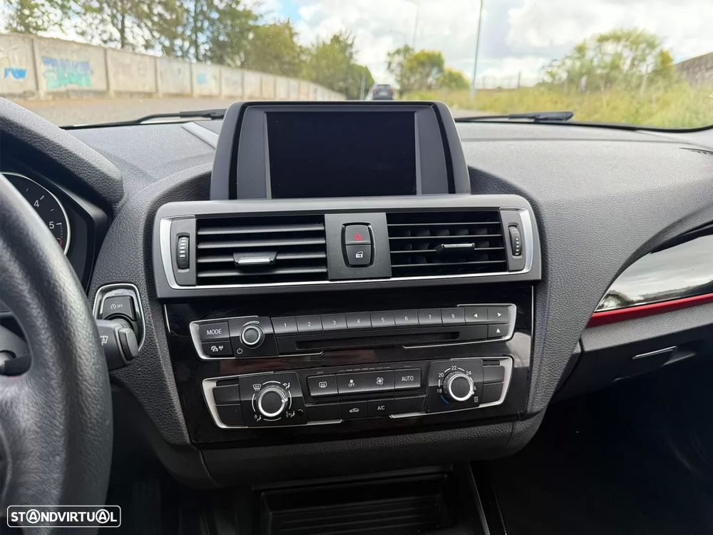 BMW 116 d Line Sport - 12