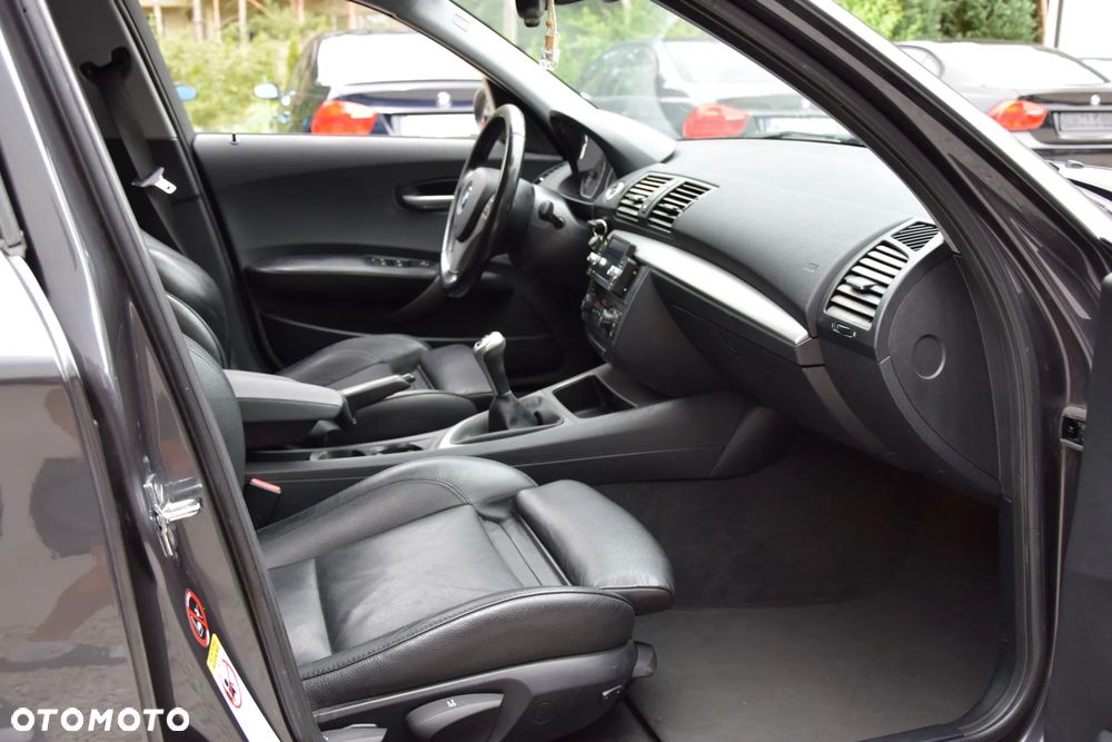 BMW Seria 1 - 21