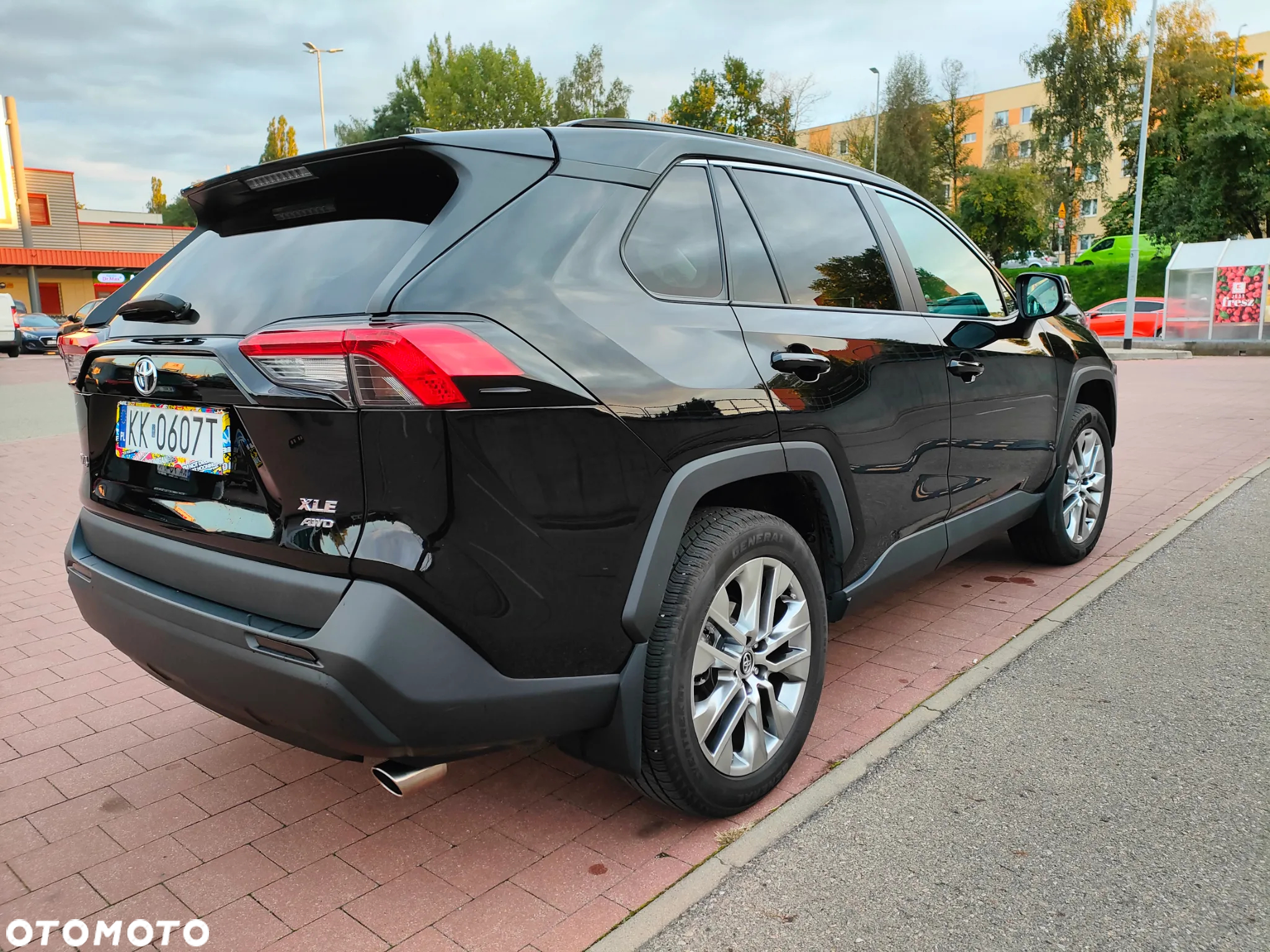 Toyota RAV4 - 11