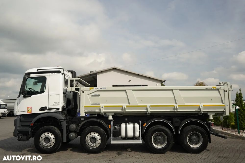 Mercedes-Benz AROCS 3240 / 8x4 / BASCULARE BILATERALĂ - 5,7 M / OBOR ȚIUNE LATERALĂ HIDRAULICĂ / AUTOMAT / EURO 6 / - 14