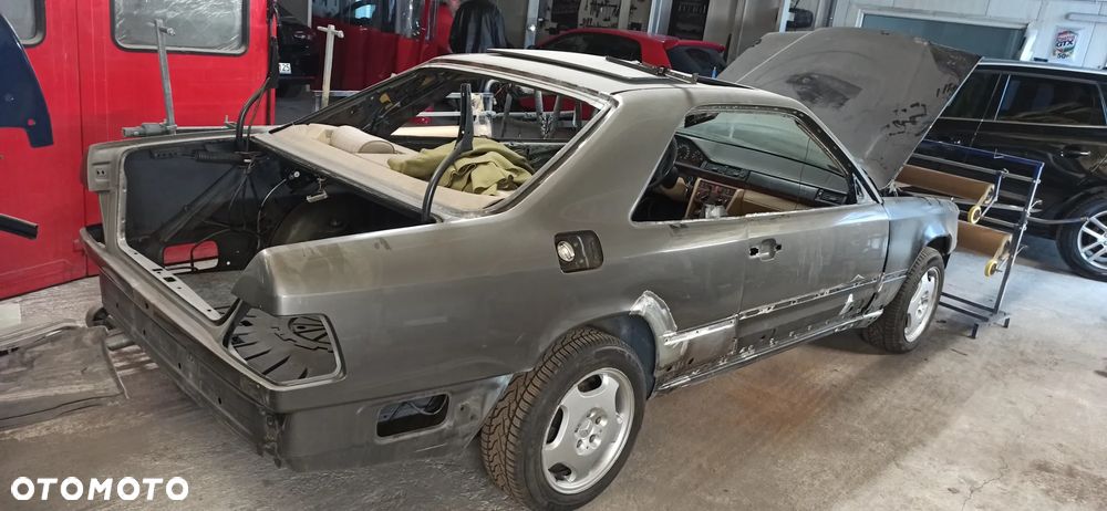 Mercedes-Benz W124 (1984-1993) - 25