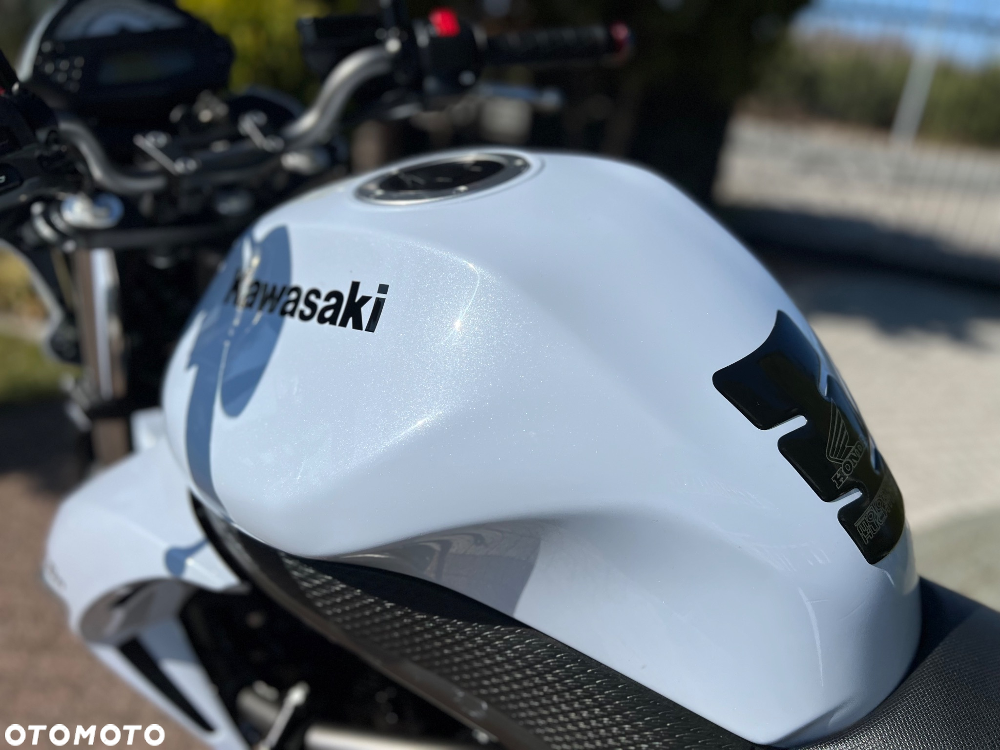 Kawasaki ER - 32