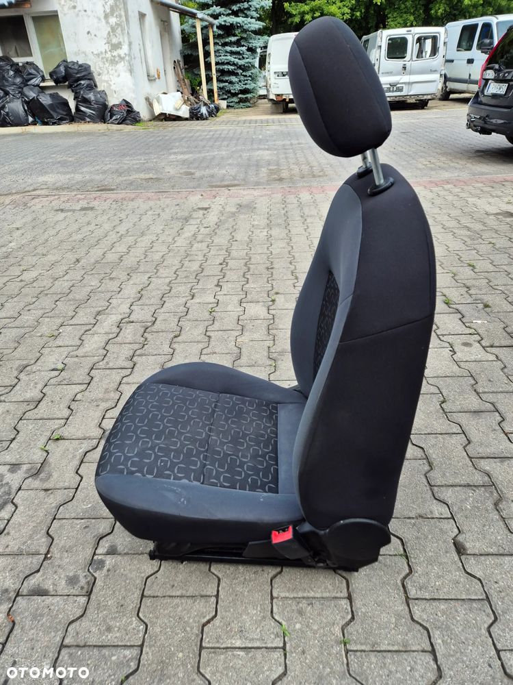 FOTEL PRAWY PASAŻERA OPEL COMBO D FIAT DOBLO 3 III 10-20r. - 6