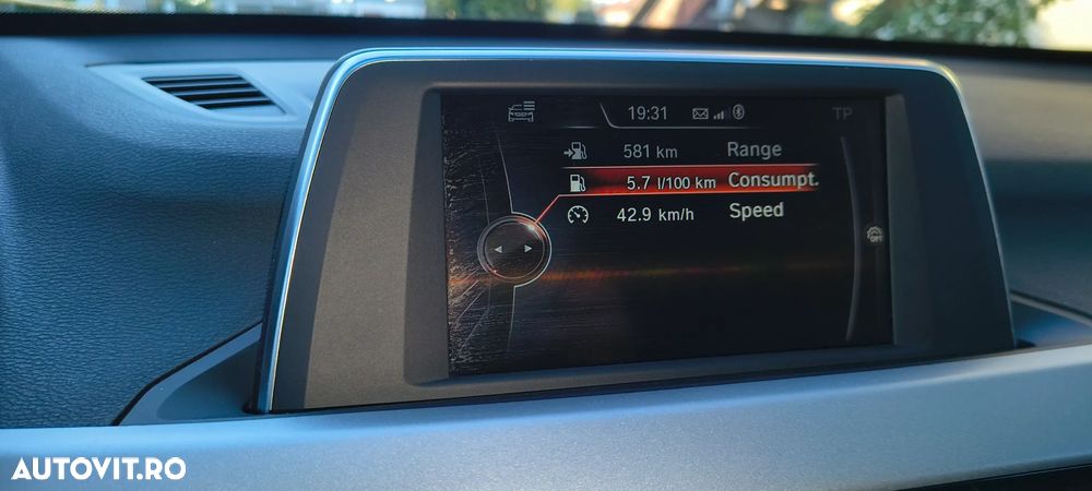 BMW X1 xDrive18d - 13