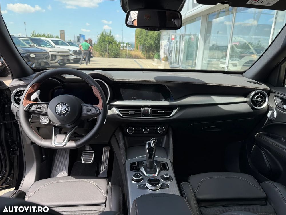 Alfa Romeo Stelvio 2.0 Turbo AWD AT8 Intensa - 18