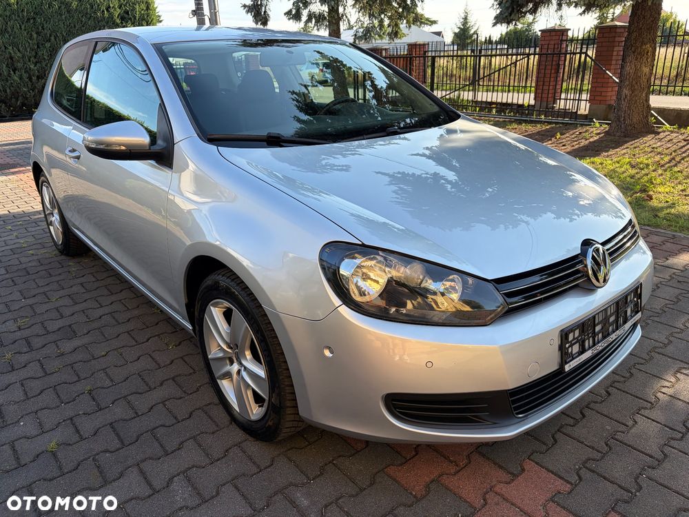 Volkswagen Golf 2010 photo 4