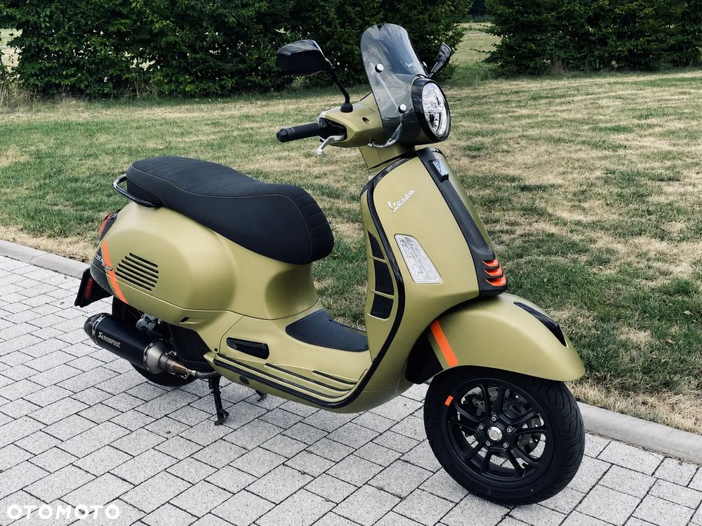 Vespa GTS - 9
