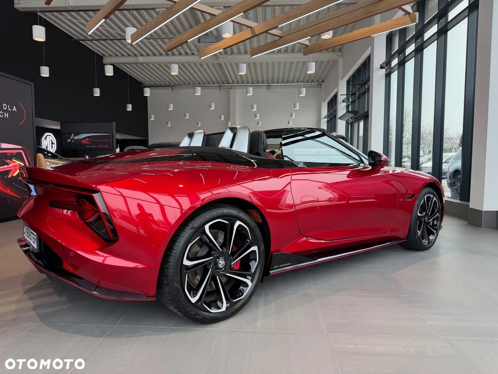 MG Cyberster 77kWh AWD Czarny Dach - 8