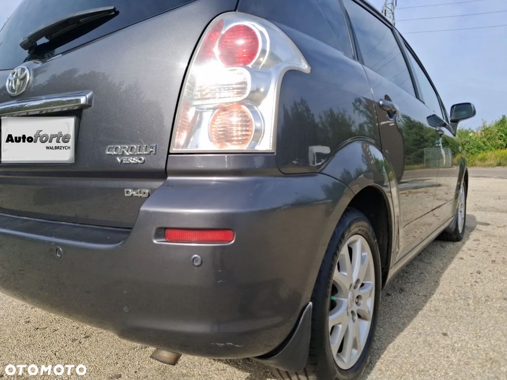 Toyota Corolla Verso 2.2 D-4D Premium + 7os - 25