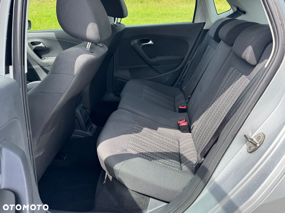 Volkswagen Polo 1.4 TDI (Blue Motion Technology) Comfortline - 10