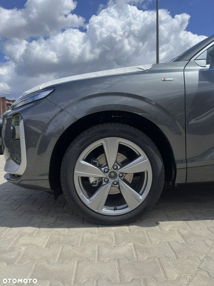 Audi Q3 Sportback - 4