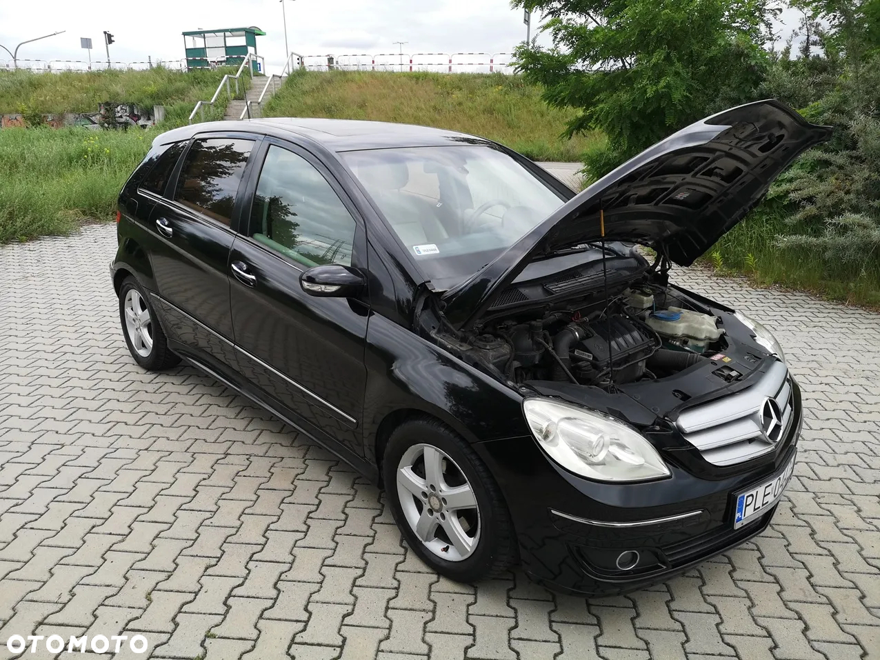 Mercedes-Benz Klasa B 200 CDI DPF Autotronic Grand Edition - 23