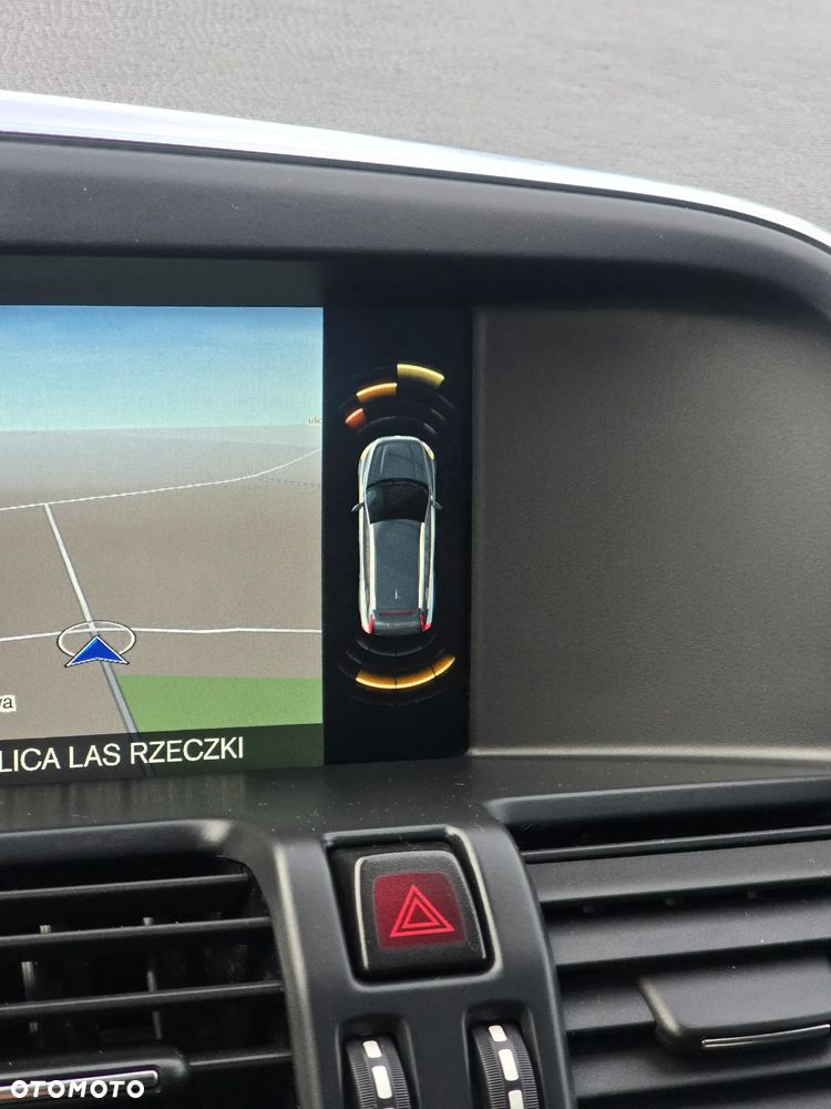 Volvo XC 60 D4 Drive-E Ocean Race - 33