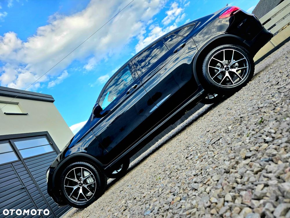 Mercedes-Benz GLC - 34