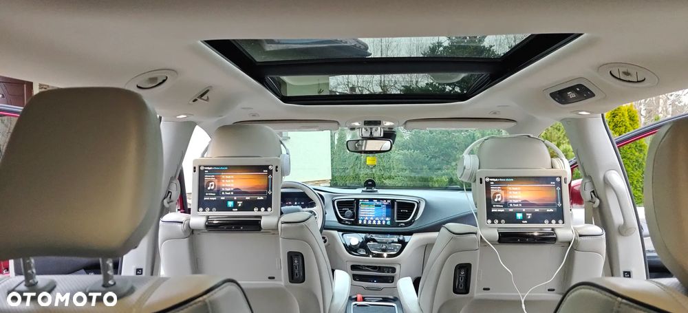 Chrysler Pacifica - 29