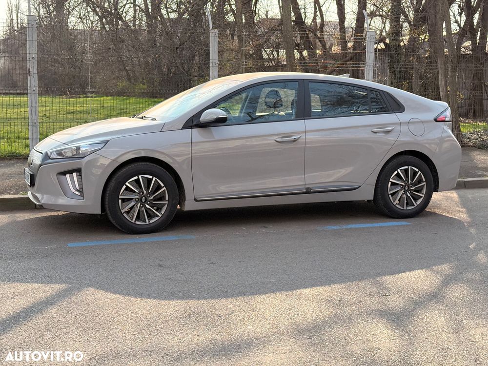 Hyundai IONIQ Business - 5