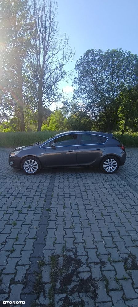 Opel Astra 1.4 T Cosmo - 2