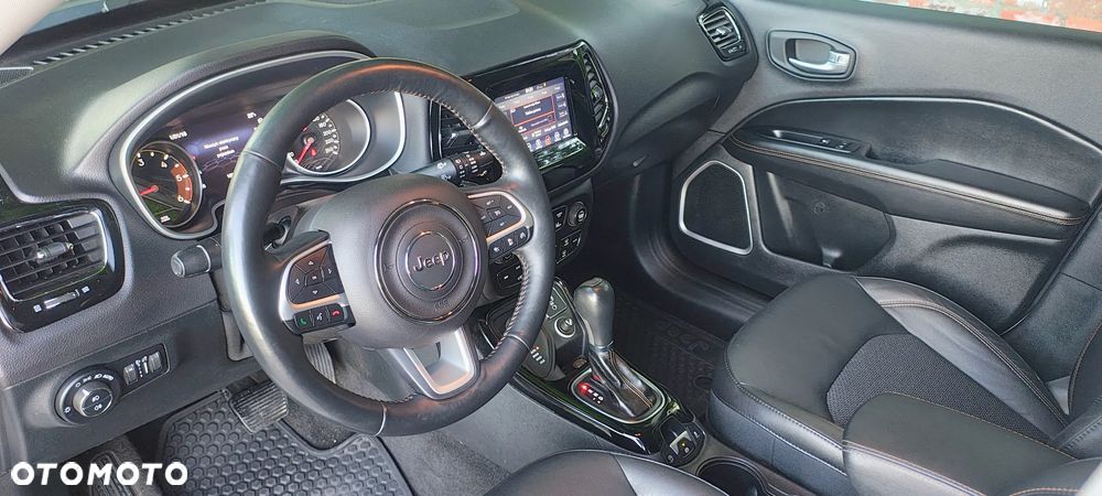 Jeep Compass 2.0 MJD Limited 4WD S&S - 28