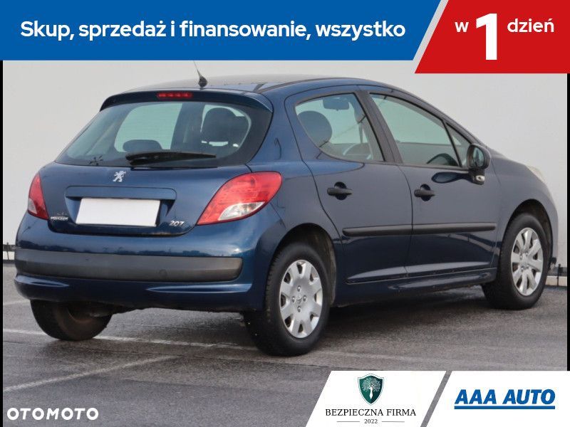 Peugeot 207 - 6