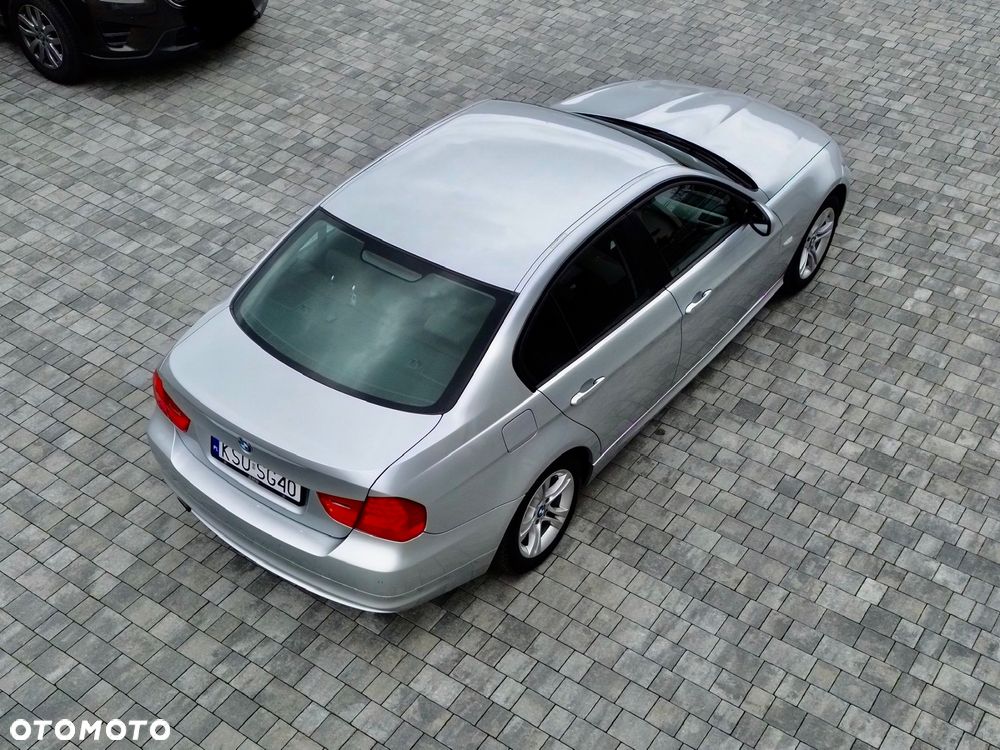 BMW Seria 3 318i Edition Exclusive - 7