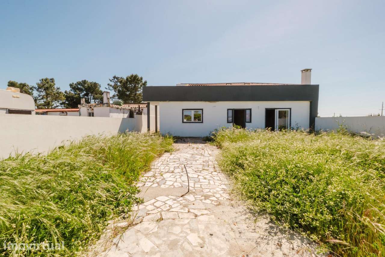 Moradia T3 Isolada por Renovar | Bairro Novo da Jardia, Montijo - Grande imagem: 2/33
