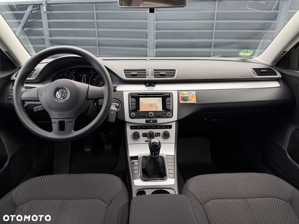 Volkswagen Passat 1.4 TSI BMT Comfortline - 13