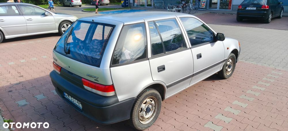 Suzuki Swift 1.0 GLX - 5