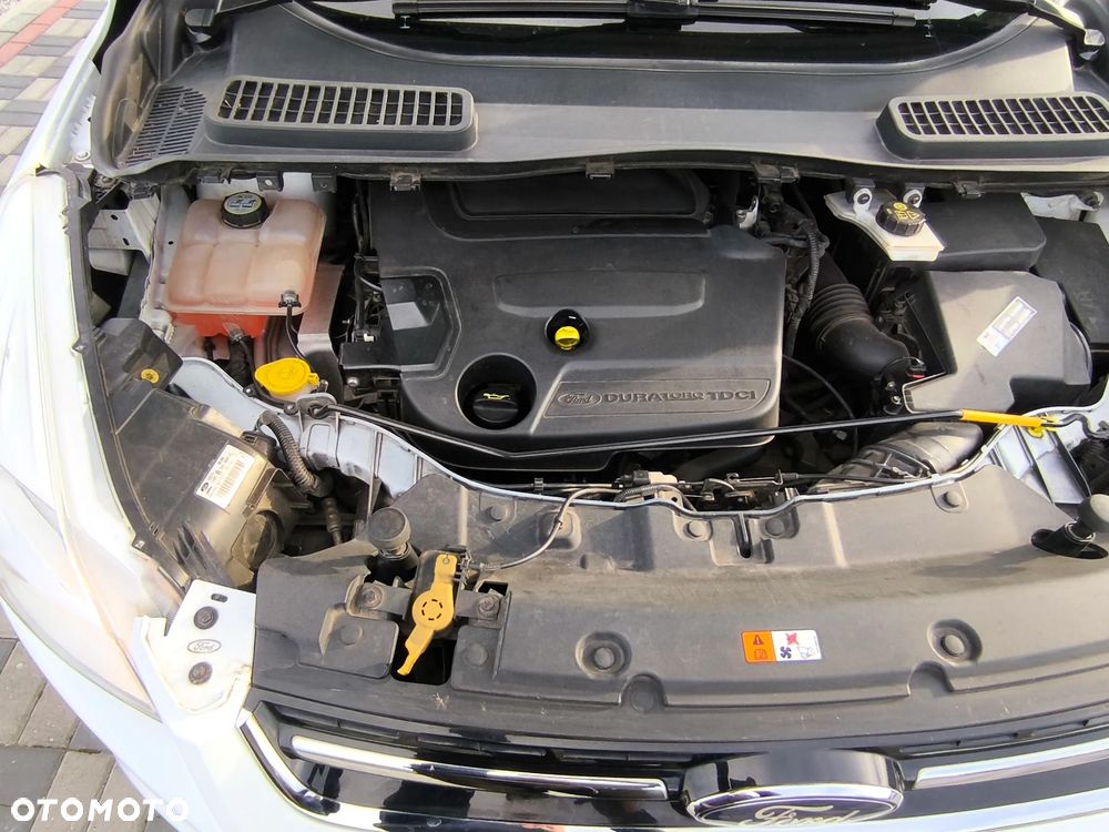 Ford Kuga 2.0 TDCi FWD Titanium - 38