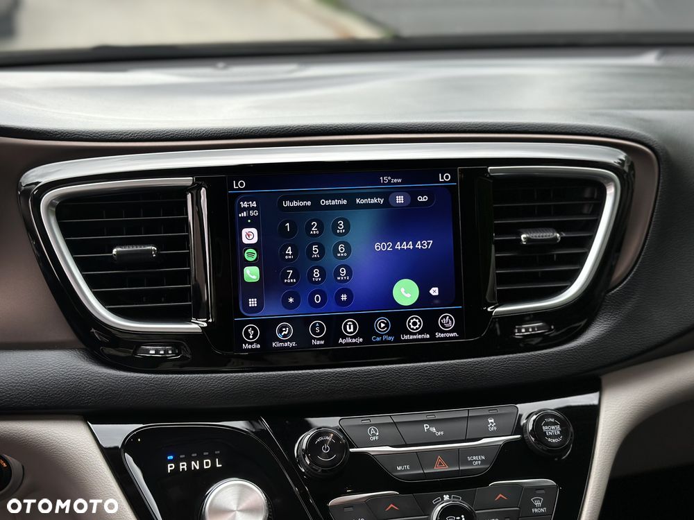 Chrysler Pacifica - 34