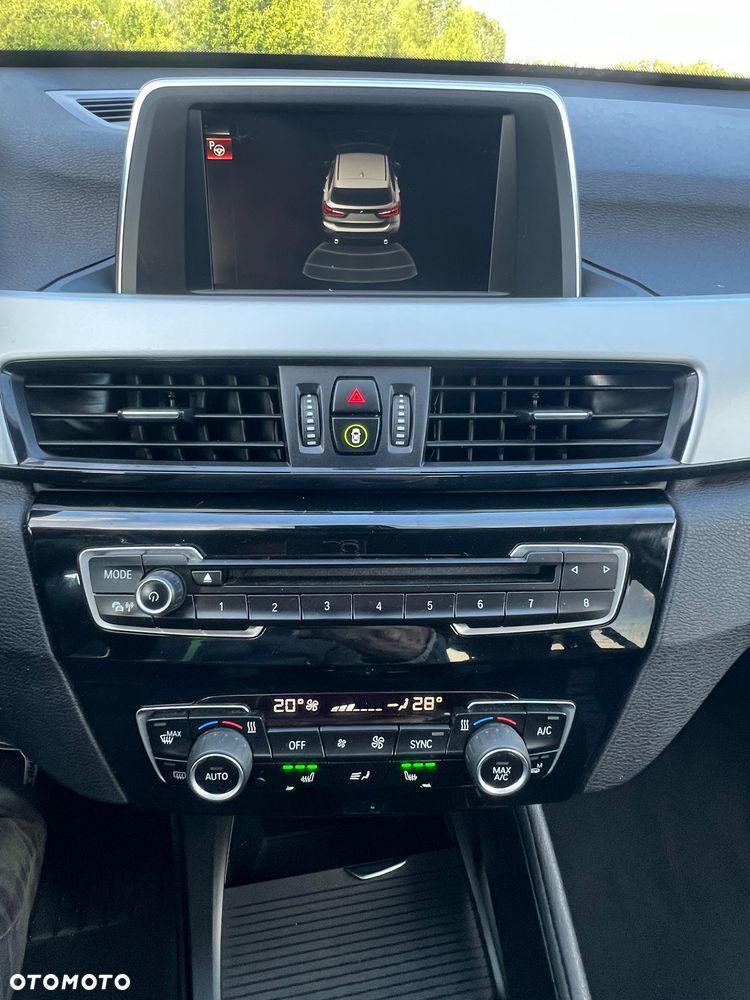 BMW X1 sDrive18i Sport Line - 22