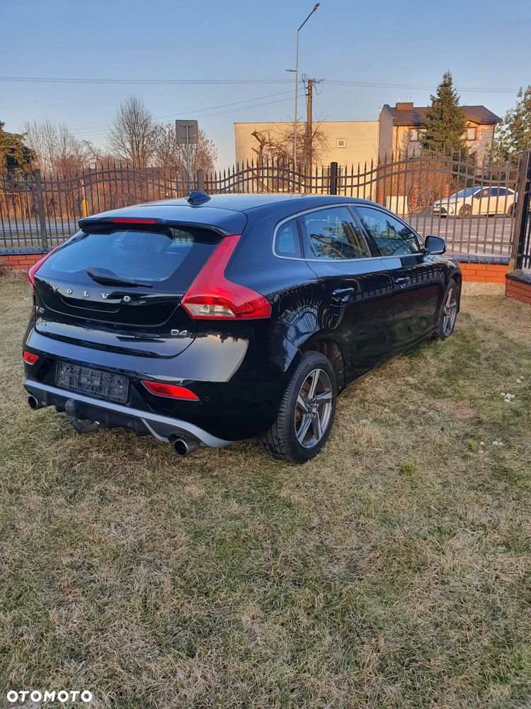 Volvo V40 D4 Drive-E R-Design Kinetic - 4